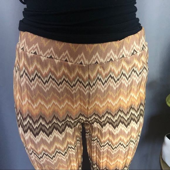 FOREVER 21 Knit Chevron Bellbottoms - Picture 4 of 5